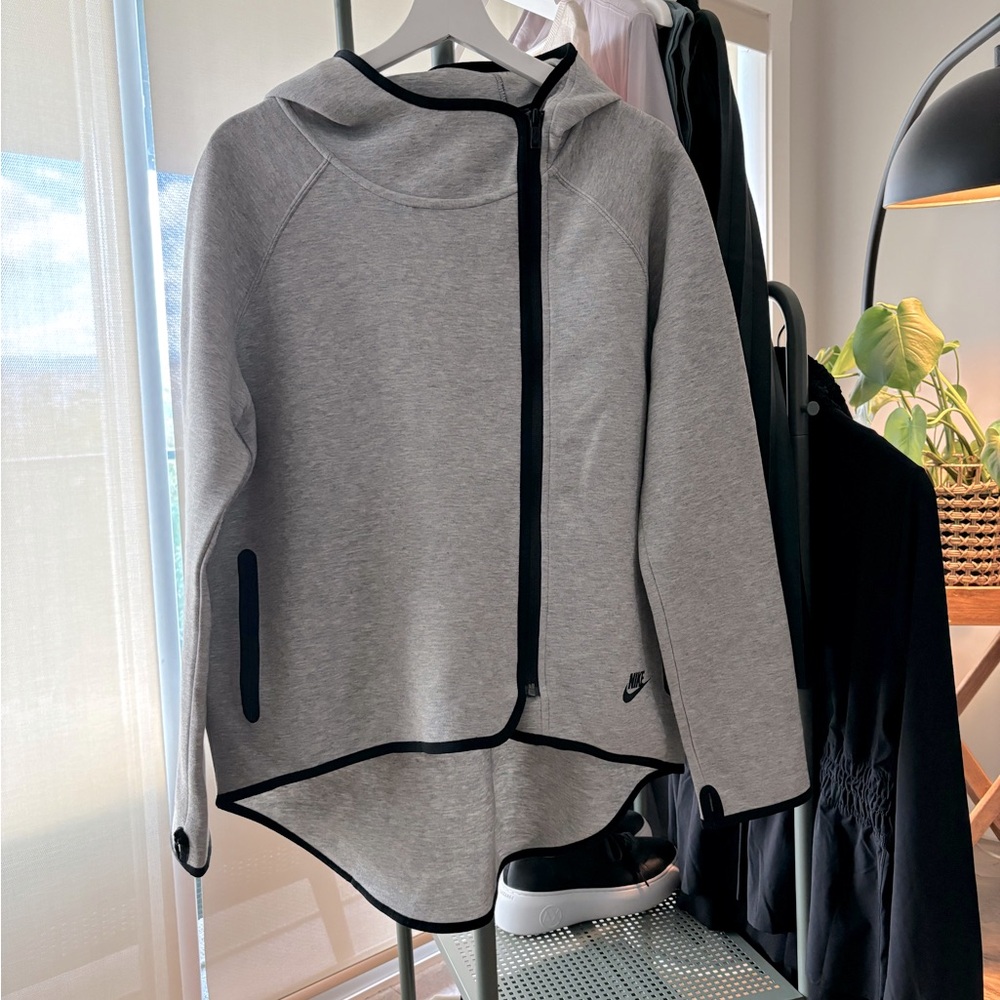 Nike tech fleece women’s jacket